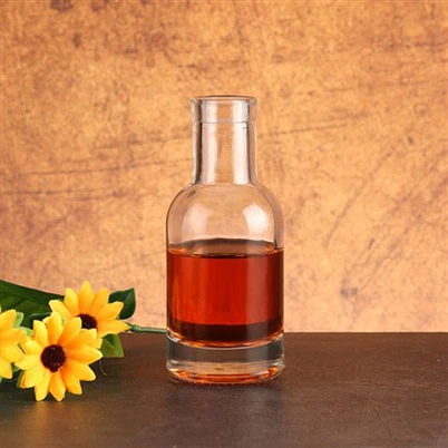 50 ml mini alkohola pudeles